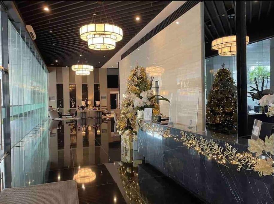 Apartment In Air Residences, Makati With Wifi, Netflix, Pool, Mall And More 马尼拉 外观 照片