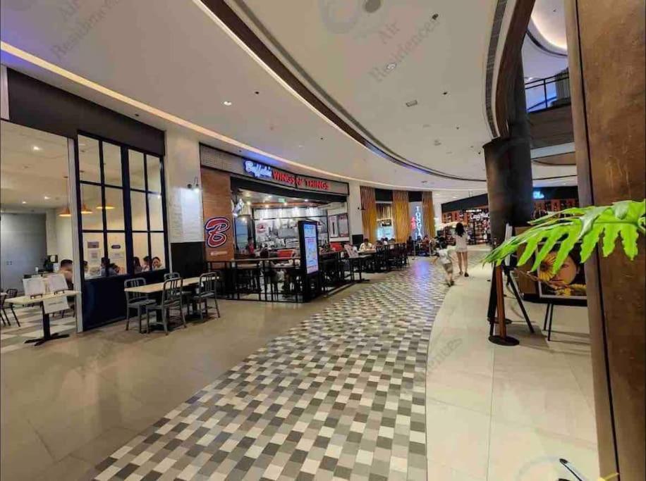 Apartment In Air Residences, Makati With Wifi, Netflix, Pool, Mall And More 马尼拉 外观 照片