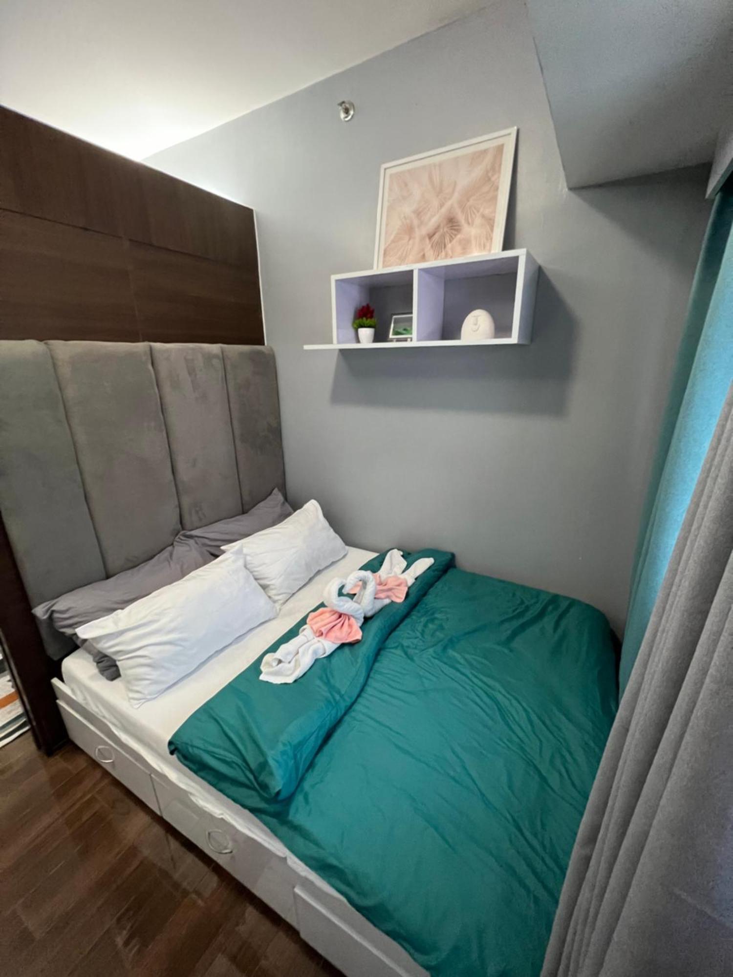 Apartment In Air Residences, Makati With Wifi, Netflix, Pool, Mall And More 马尼拉 外观 照片