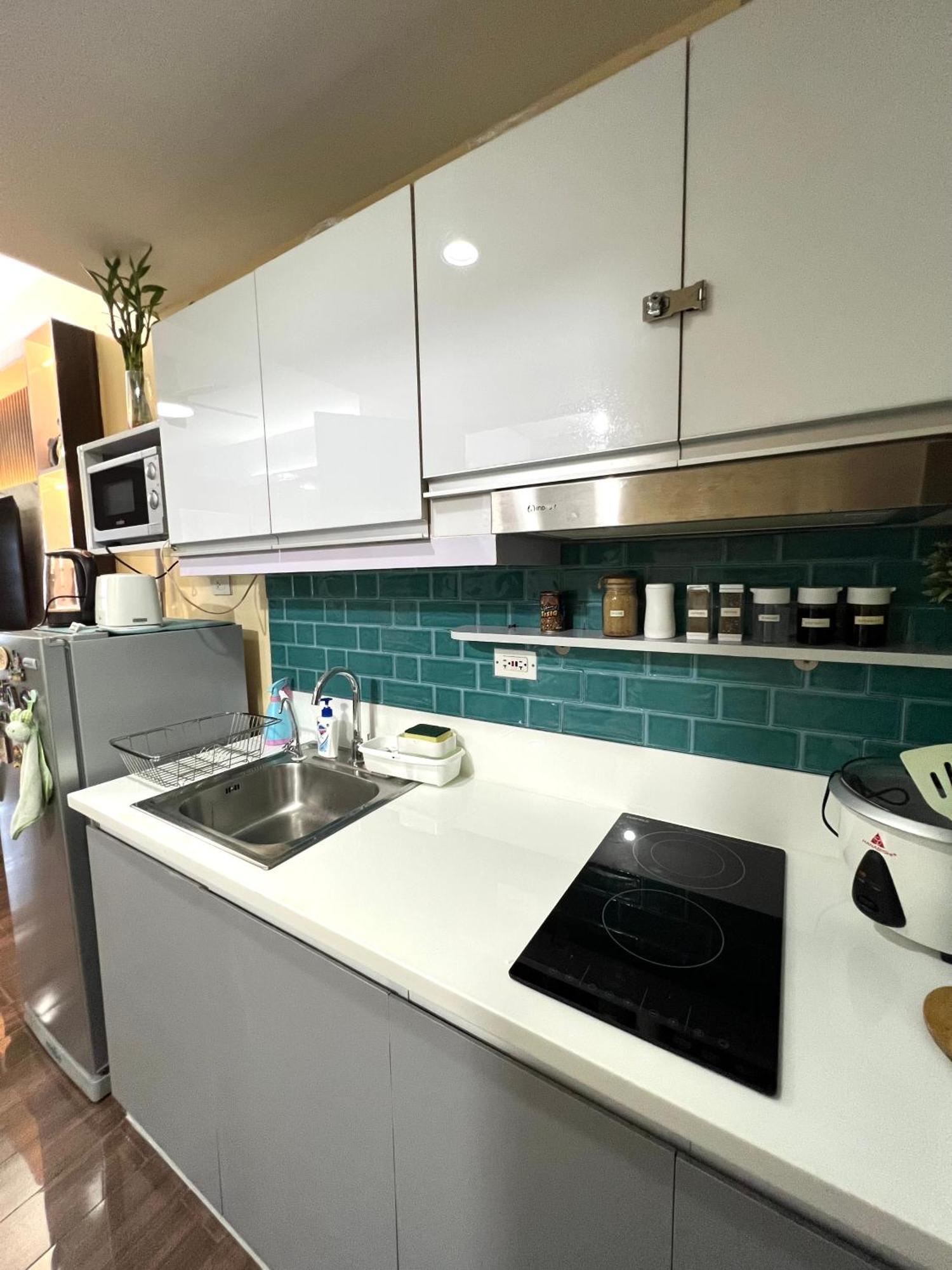 Apartment In Air Residences, Makati With Wifi, Netflix, Pool, Mall And More 马尼拉 外观 照片